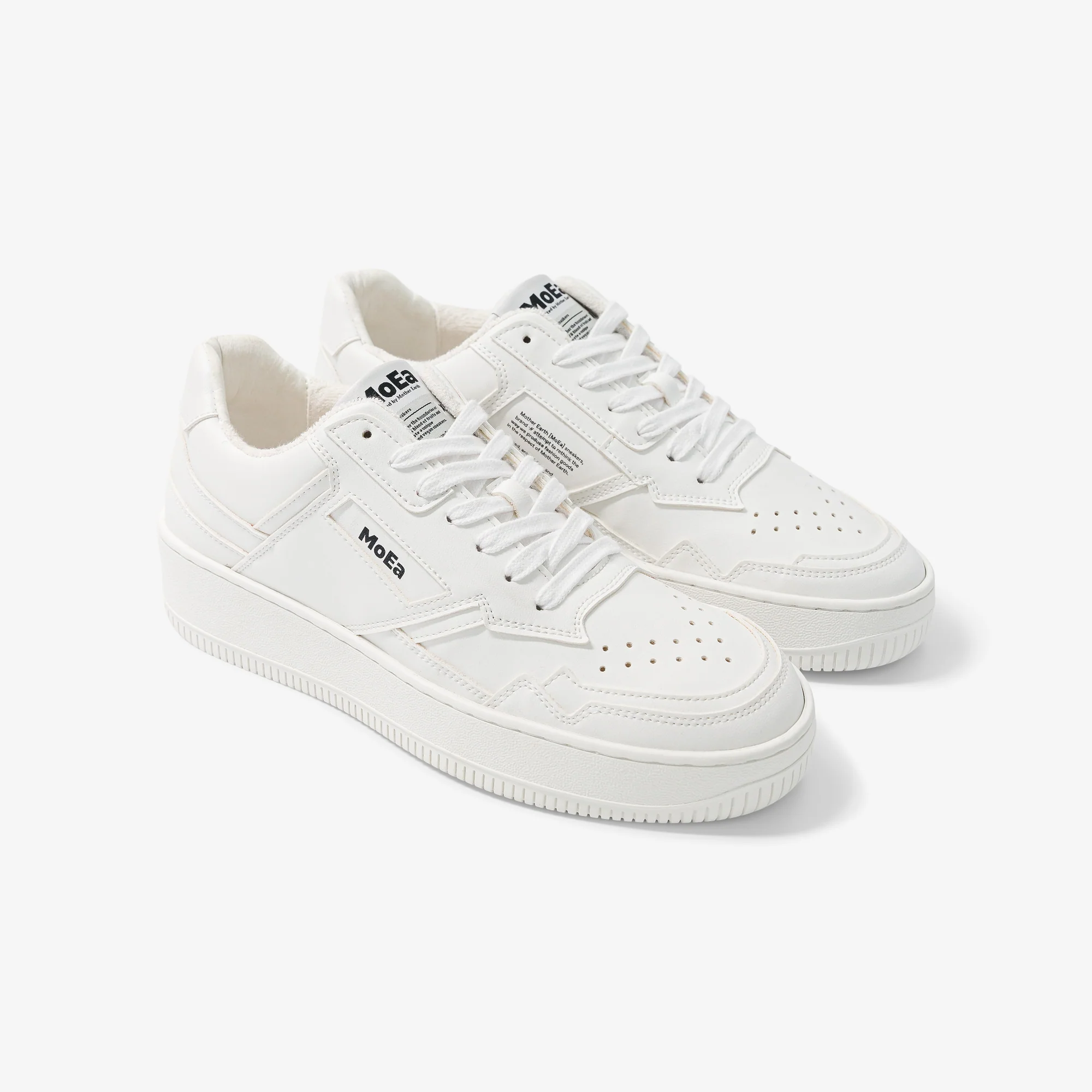 White vegan sneakers from MoEa