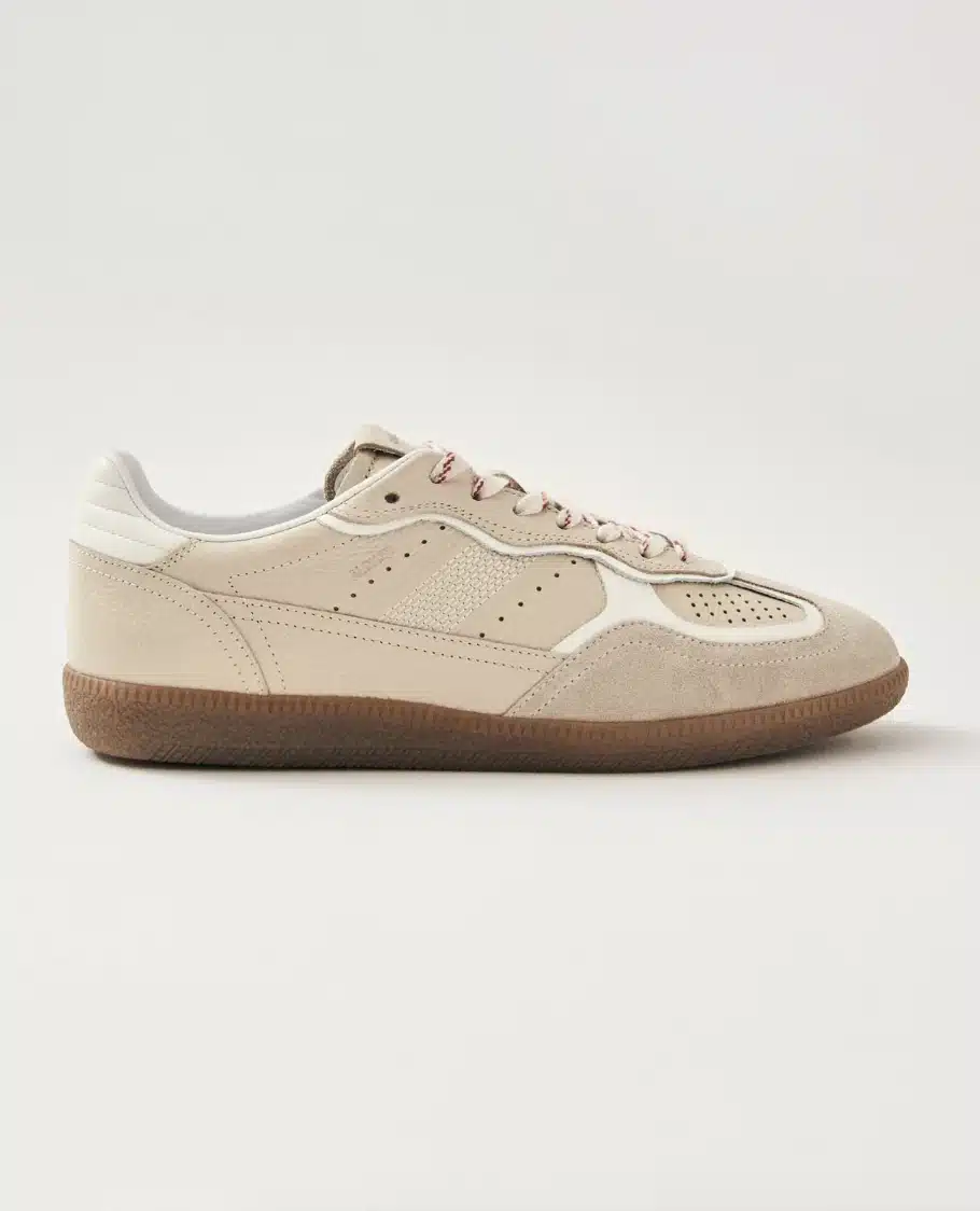 Alohas beige sneakers made in Europe