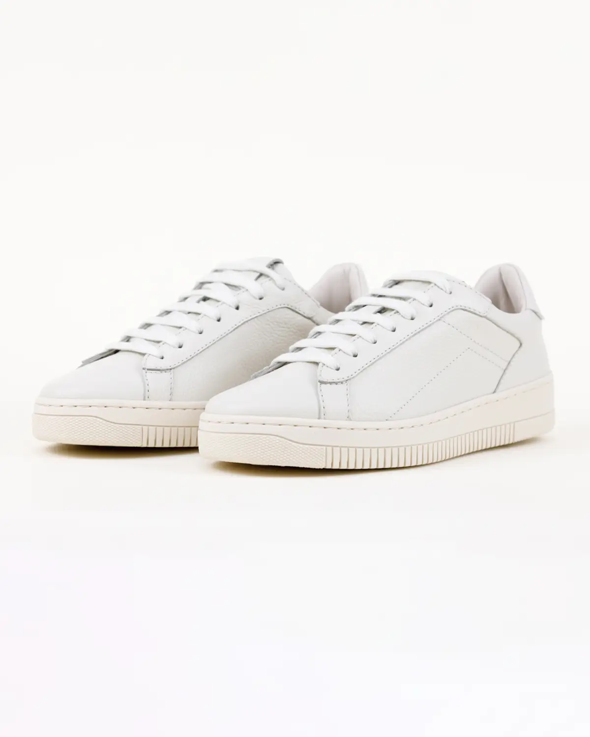 White sneaker made in Italy by Classe Toscana