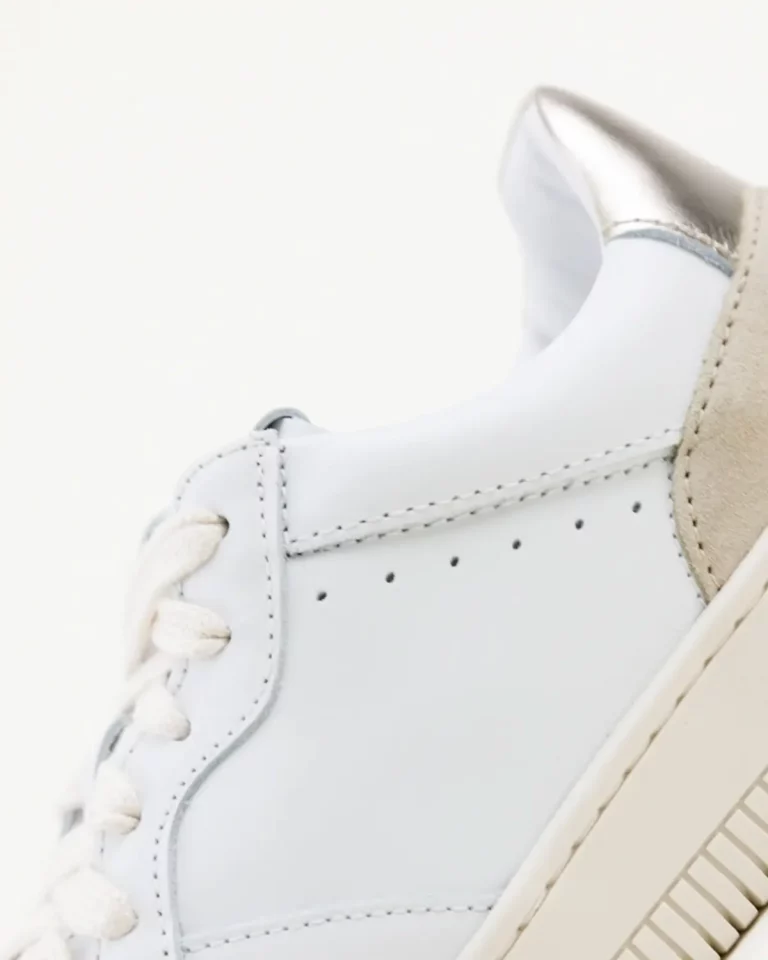 White sneaker made in Italy by Classe Toscana