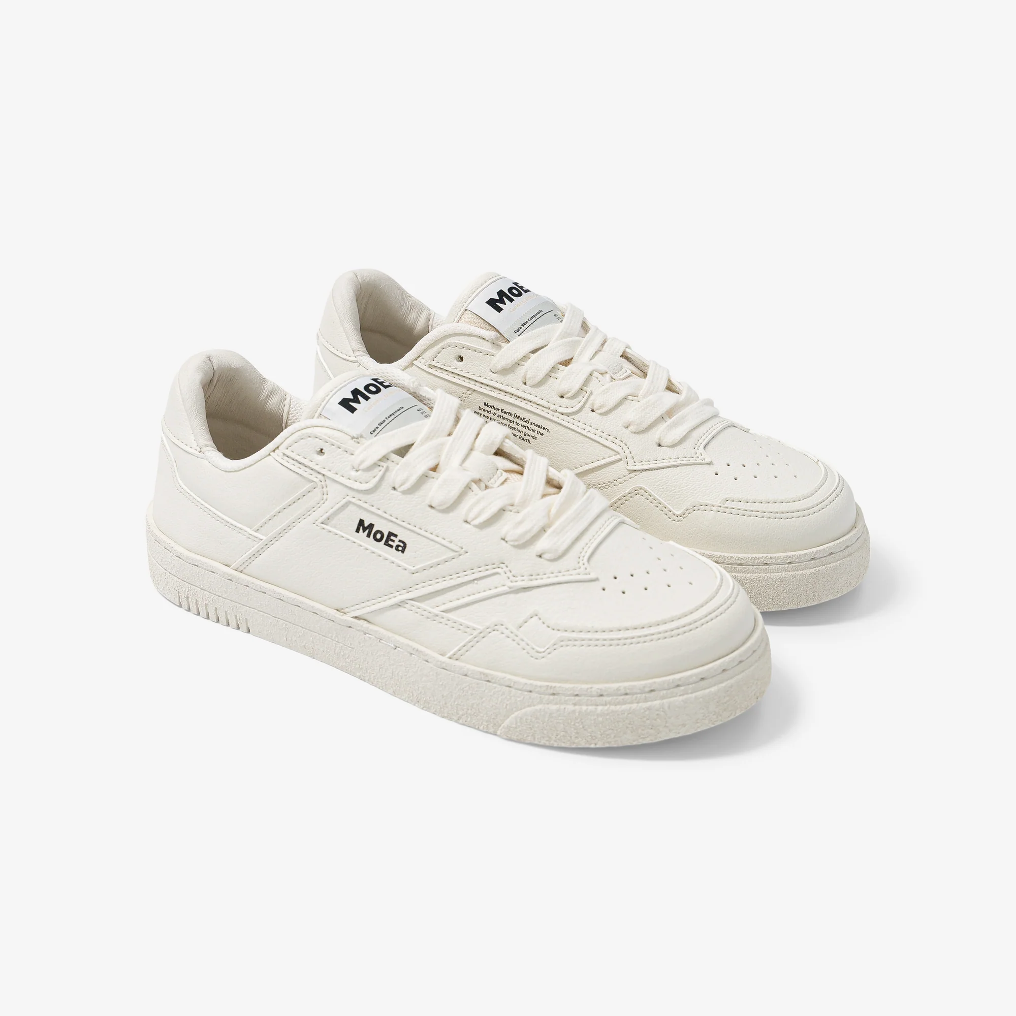 White vegan sneakers from MoEa