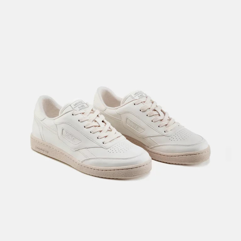Vegan sneaker from Saye in white