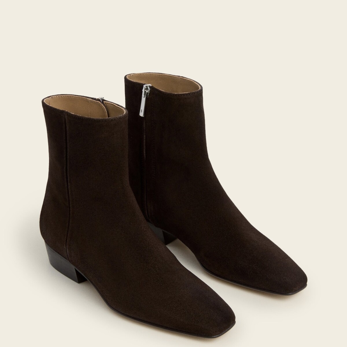 Rami Suede Chocolate by Flattered.