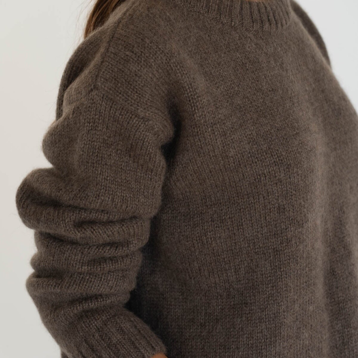 Claudia Alpaca Long Crewneck by Näz.