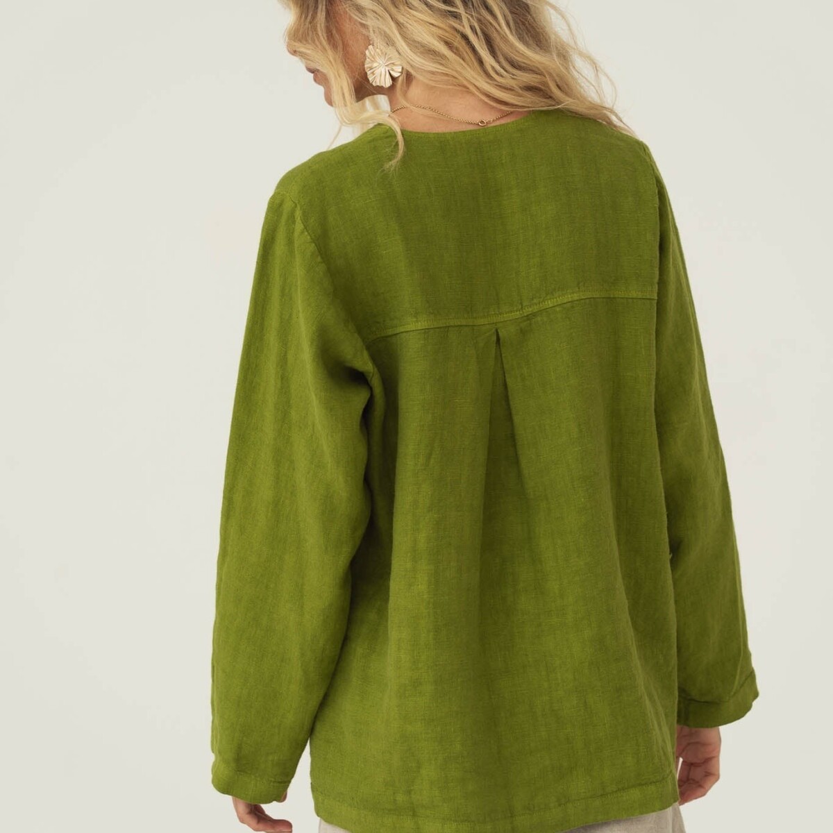Emilia Green Linen Shirt by Näz.