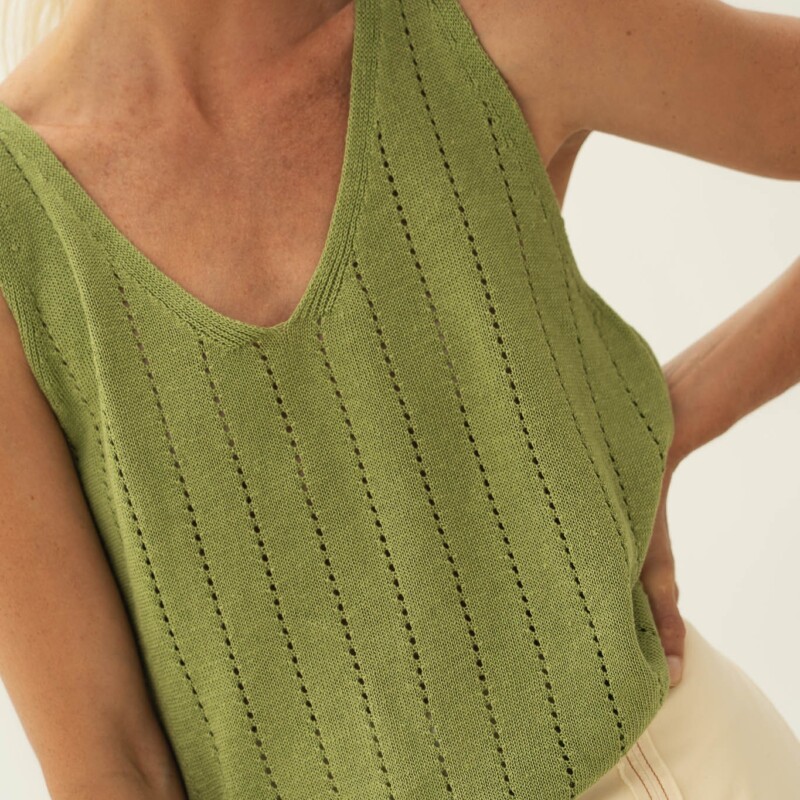 Jaya Green Linen Top by Näz.