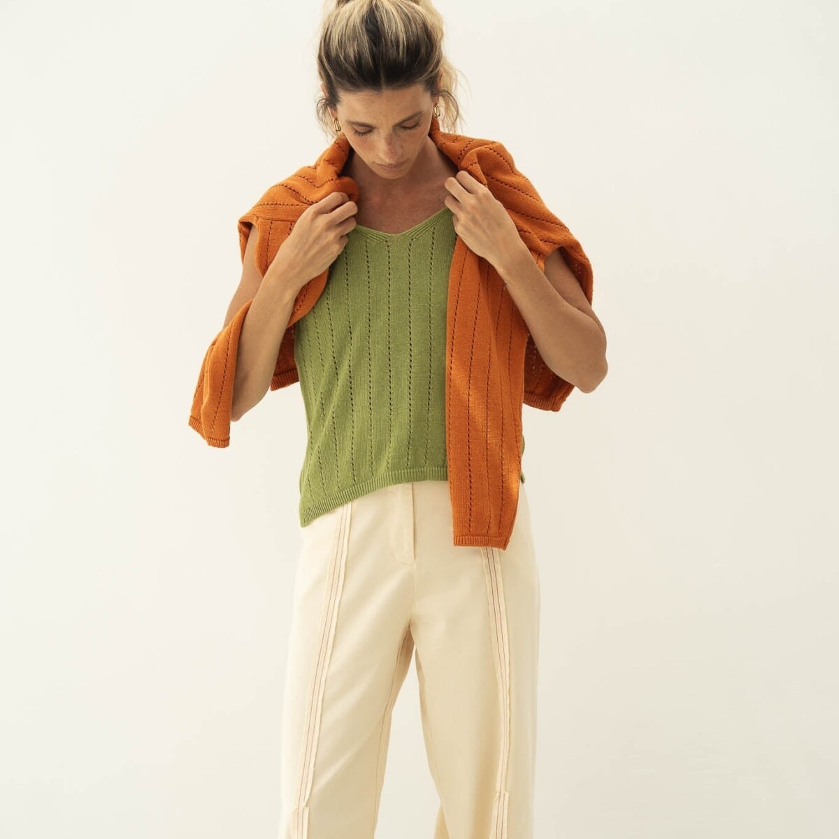 Jaya Green Linen Top by Näz.