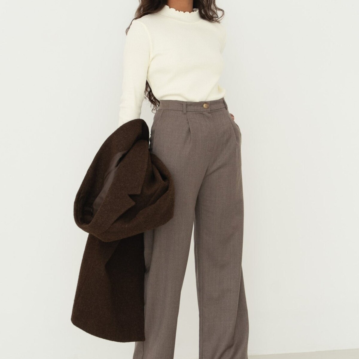 Mara Wool Trousers by Näz.