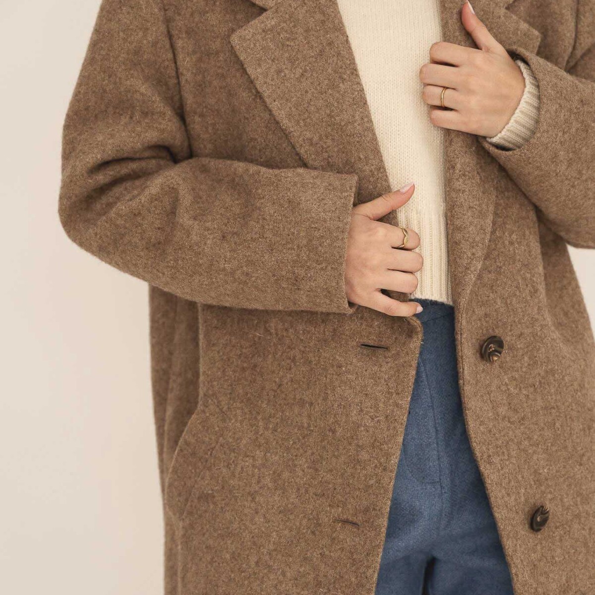 Noah Wool Overcoat by Näz.