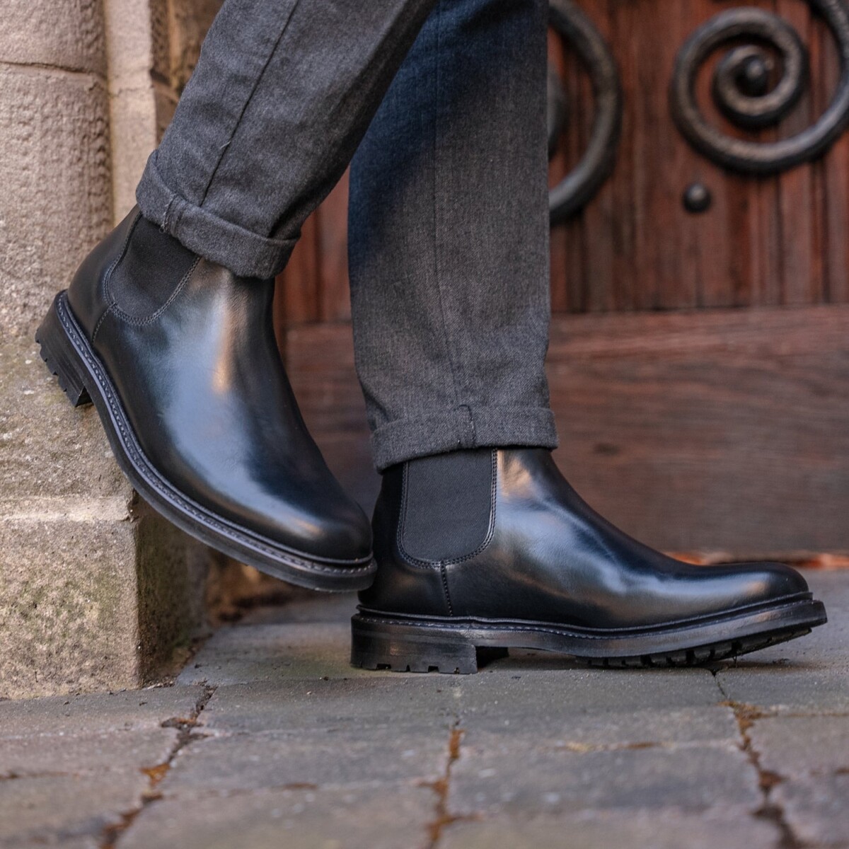 The Rider All-Black by Lennertson.